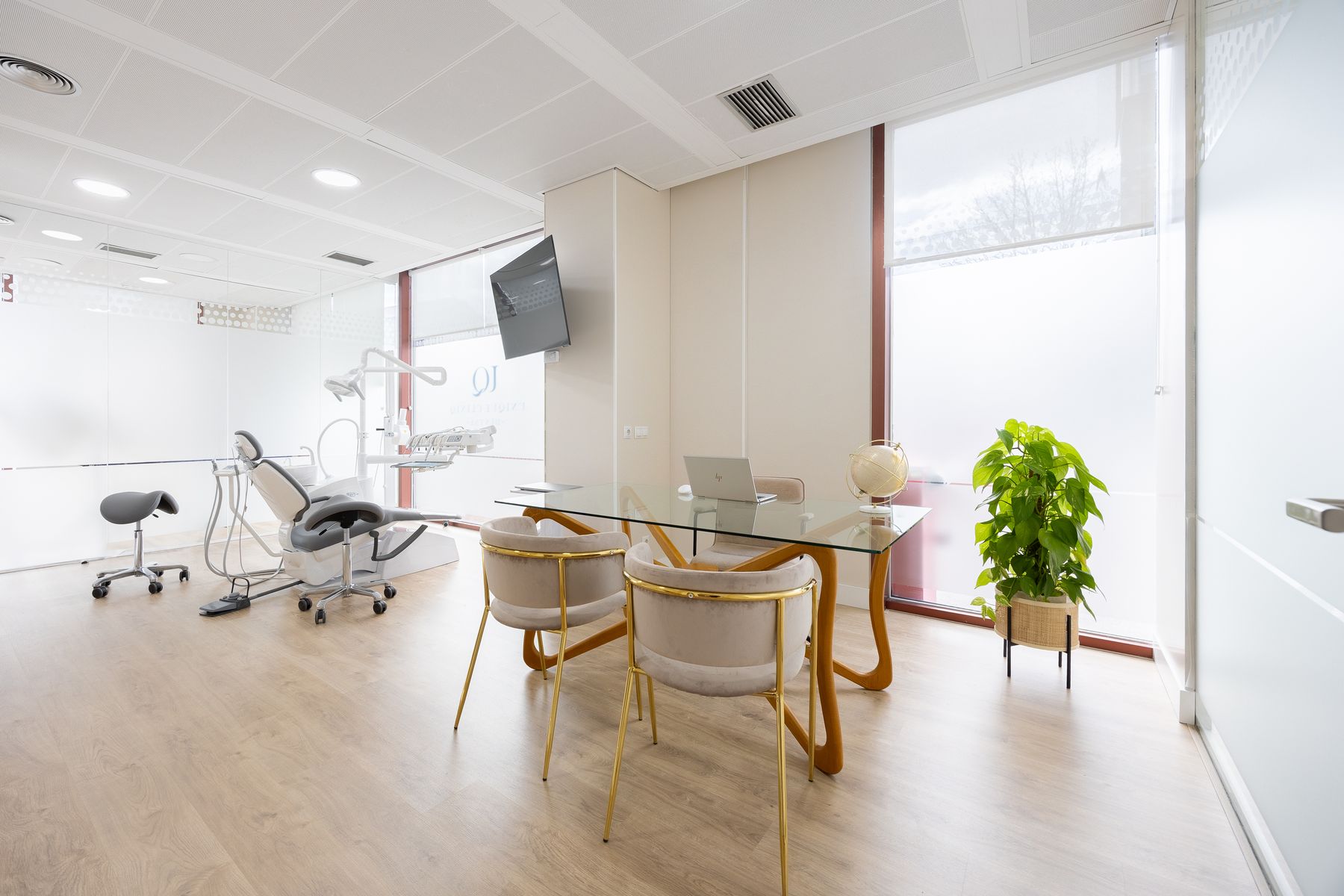 Cabinet d’Unique Cliniq, clinique dentaire premium à Chamartín, Madrid