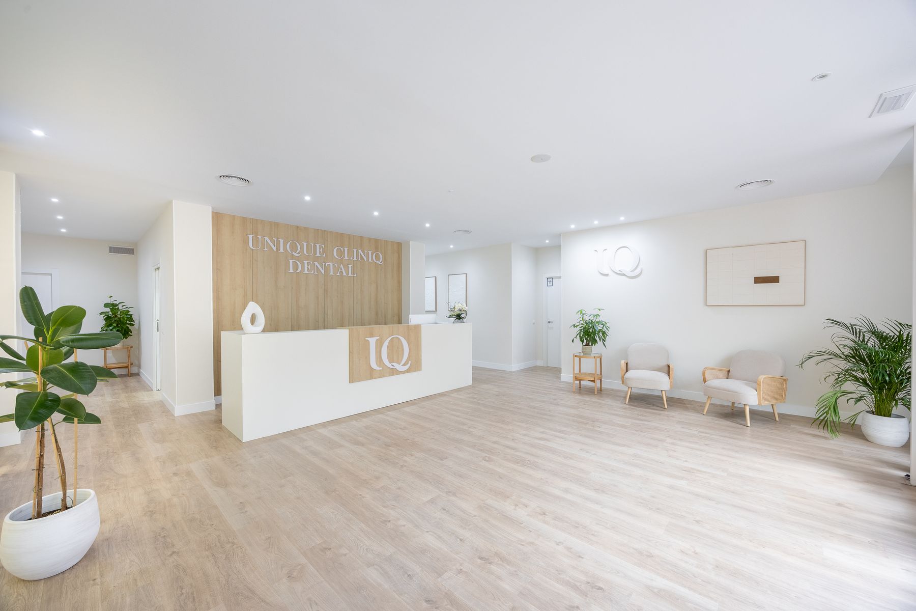 Réception d’Unique Cliniq, clinique dentaire premium à Chamartín, Madrid