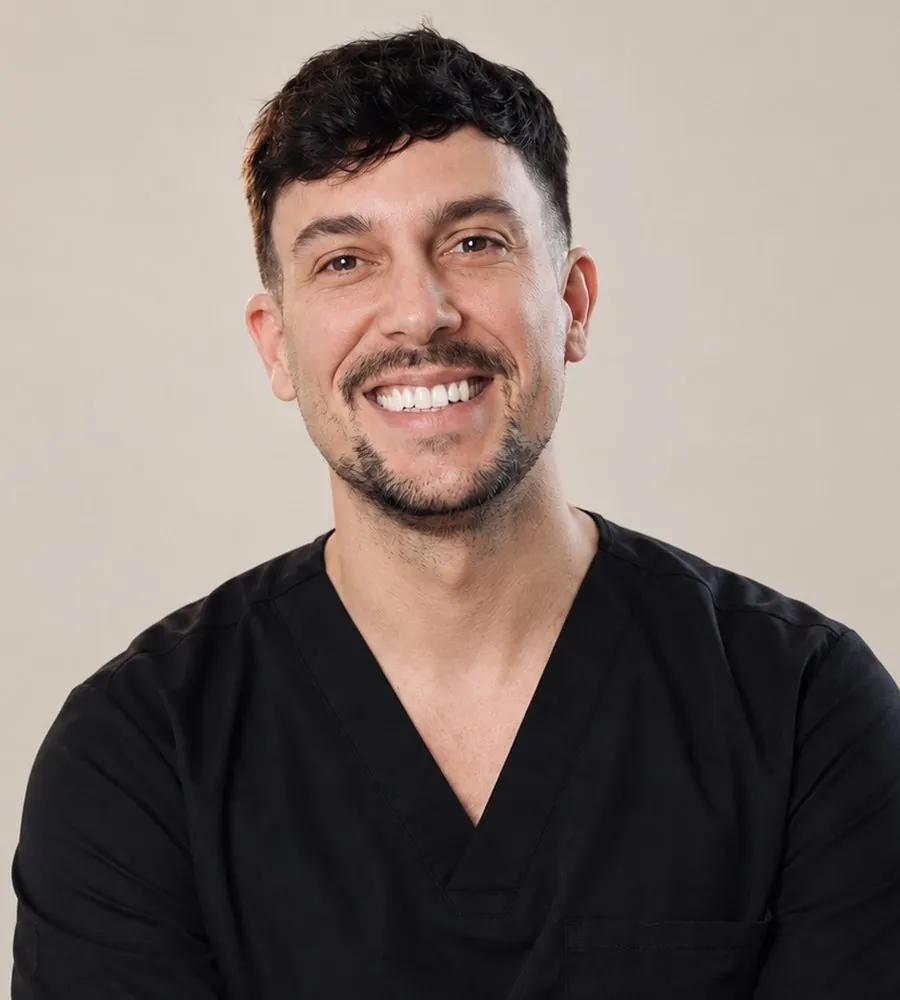 Dr Diego de Castro, spécialiste en esthétique dentaire et pionnier de First Fit